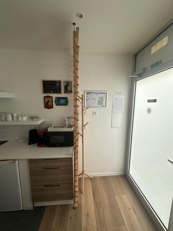 Modern And Warm Fully Renovated Split Level Apart Steps Away From The Grands Boulevard Apartamento Paris Exterior foto